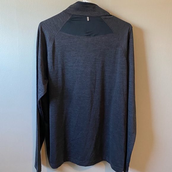 Reebok 1/4 Zip Pullover - Picture 4 of 6